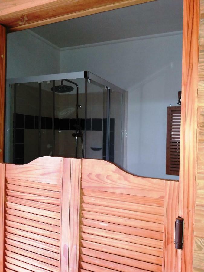 Ecolokay Apartment Ла Трините Екстериор снимка
